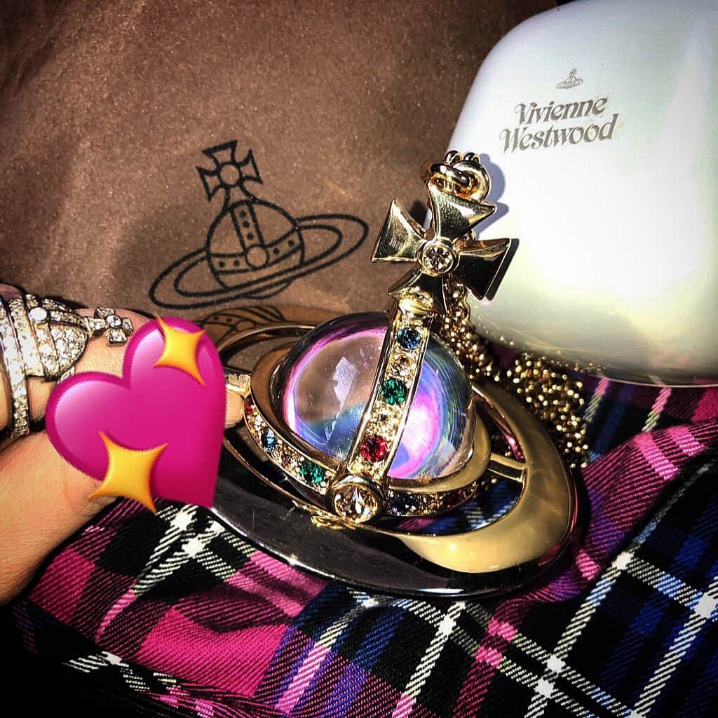 Jvcki Waiのインスタグラム：「wow」