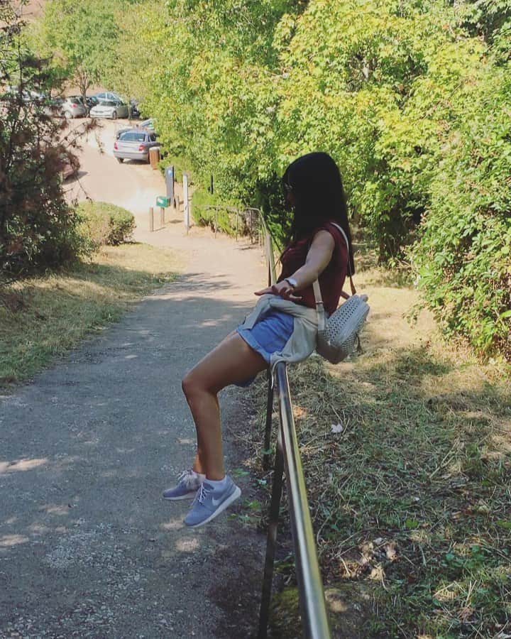 sananasのインスタグラム：「Des fois tu t’imagines des trucs dans ta tête mais en vrai ... ça fonctionne pas 🤔」