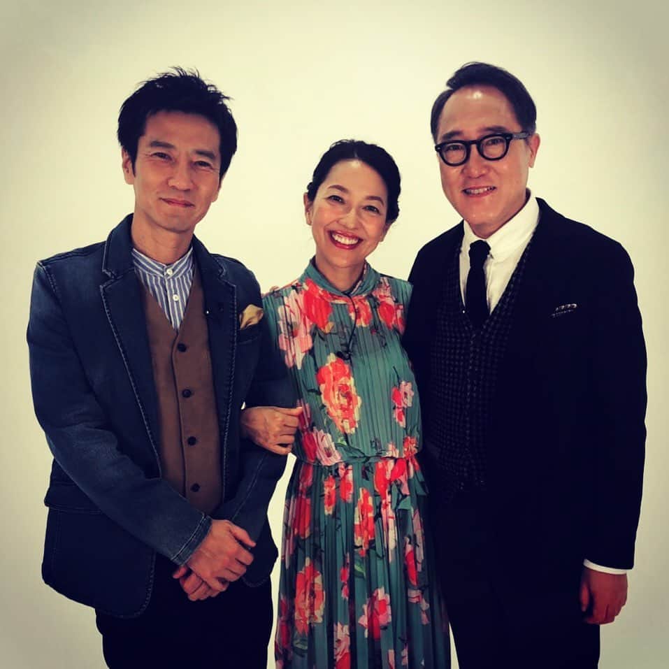 佐野史郎のインスタグラム：「「ガイロク（街録）」 https://www4.nhk.or.jp/P4987/ NHK BSプレミアム 2019年9月4日（水）23:00〜23:29 ＊予定 2019年9月8日（日）09:30〜09:59 ＊予定 出演：羽田美智子、津田寛治、佐野史郎 語り：槇大輔  プライベートでも仲良しの羽田美智子さん。 大河ドラマ「西郷どん」などで何度も共演している津田寛治さん。 街頭インタビューでお答えいただいたみなさまの、それぞれの人生のお話をおうかがいしながら、俳優たちの実人生も語り合いました。 “人生ドラマ”というくらいですものね…学ぶことの多いVTRでした。 ドラマもまた、リアルな人生として生きなきゃな〜とあらためて思わされもしました。 それにしても、仲良し三人組!! テレビ収録を忘れて、喋り過ぎてしまい…^^” 編集がどうなっているのか、心配です!!＞＜ 【番組概要】 該当録音略して「街録」。 街ゆく人々の”リアル"な声から、人生を学ぶ！ 人生のピンチやハプニングとどう向き合い、乗り越えてきたのか？ その経験から得たものとは…。 山あり谷ありの人生に生きる勇気が湧いてくる！」