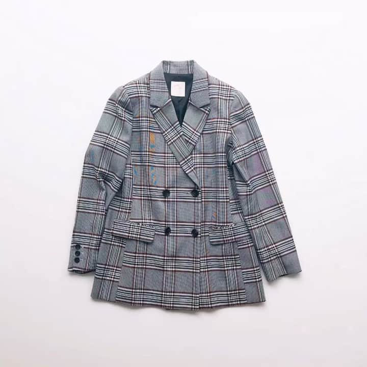 のインスタグラム：「【2019 autumn】﻿ ﻿ 秋になると着たくなる。﻿ チェック柄アイテム😍✔️﻿ ﻿ ▶アイテムの購入は画面をタップ♪﻿ ﻿ #agbyaquagirl #agバイアクアガール #エージーバイアクアガール﻿」