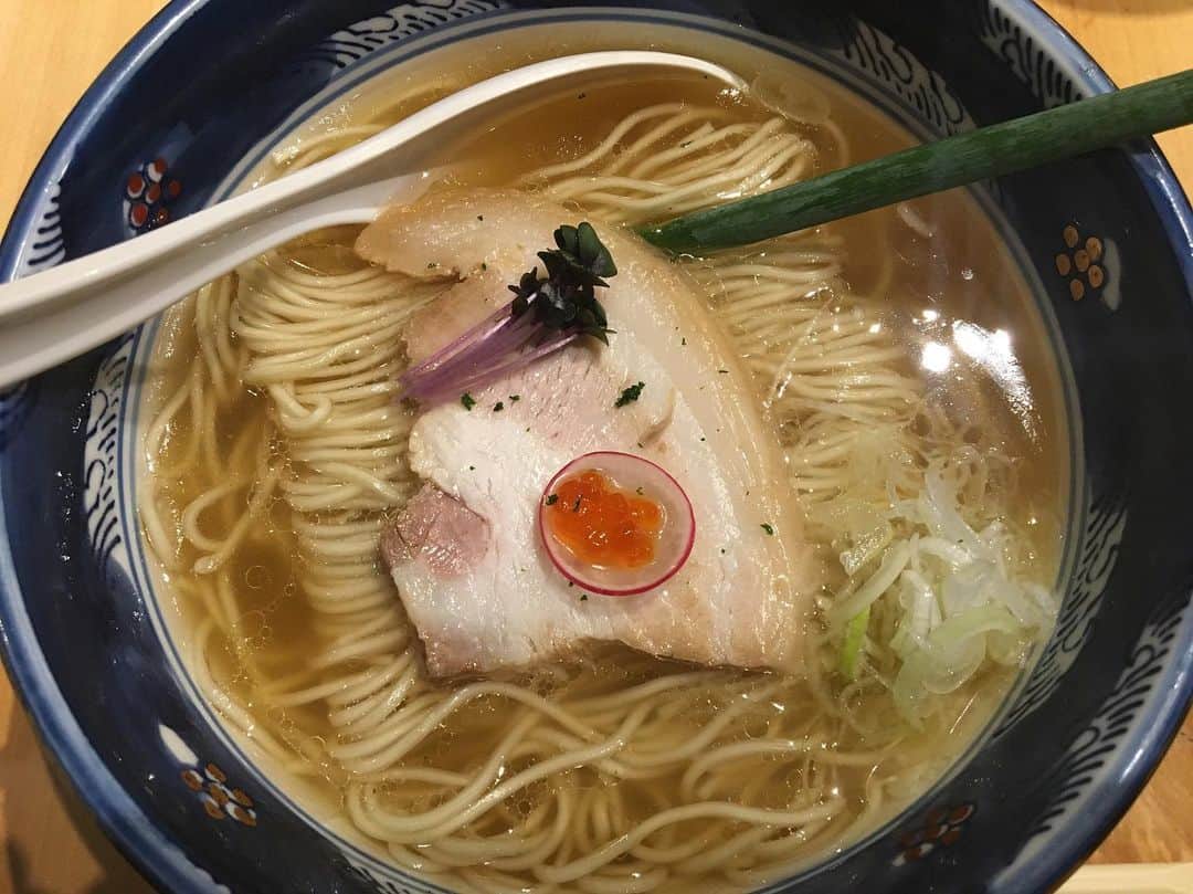 南端まいなのインスタグラム：「拉麺なかごのラーメン✌️ 美味しくて何度か食べに行ってます✌️」