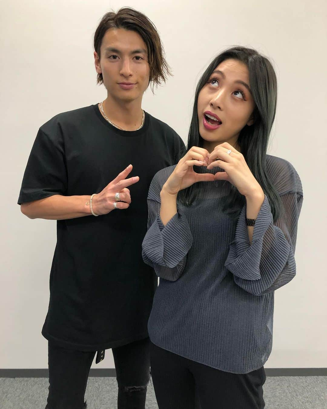 小見山直人 さんのインスタグラム写真 - (小見山直人 Instagram)「honoka誕生日おめでとう🎉✨ 今の写真と→6年前ぐらいの写真（笑） 成長したわ😂😂😂😂😂😂 これ見る度にほのかと爆笑してるわ😂 懐かしい😂」8月26日 18時08分 - naoto_lol