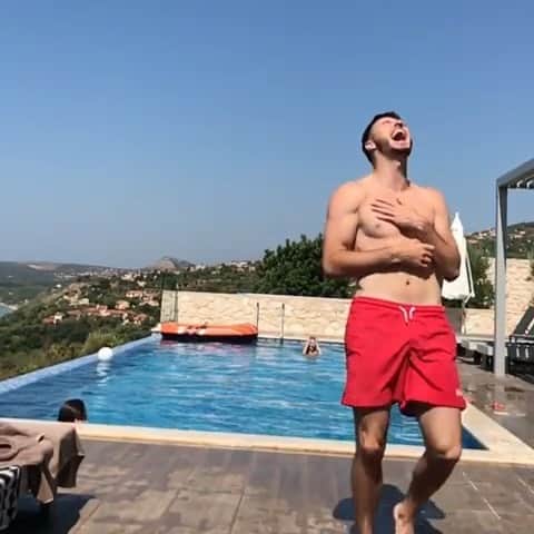 F2Freestylersのインスタグラム：「When you channel your inner Ronaldo 🤣🤣🤣🤣」