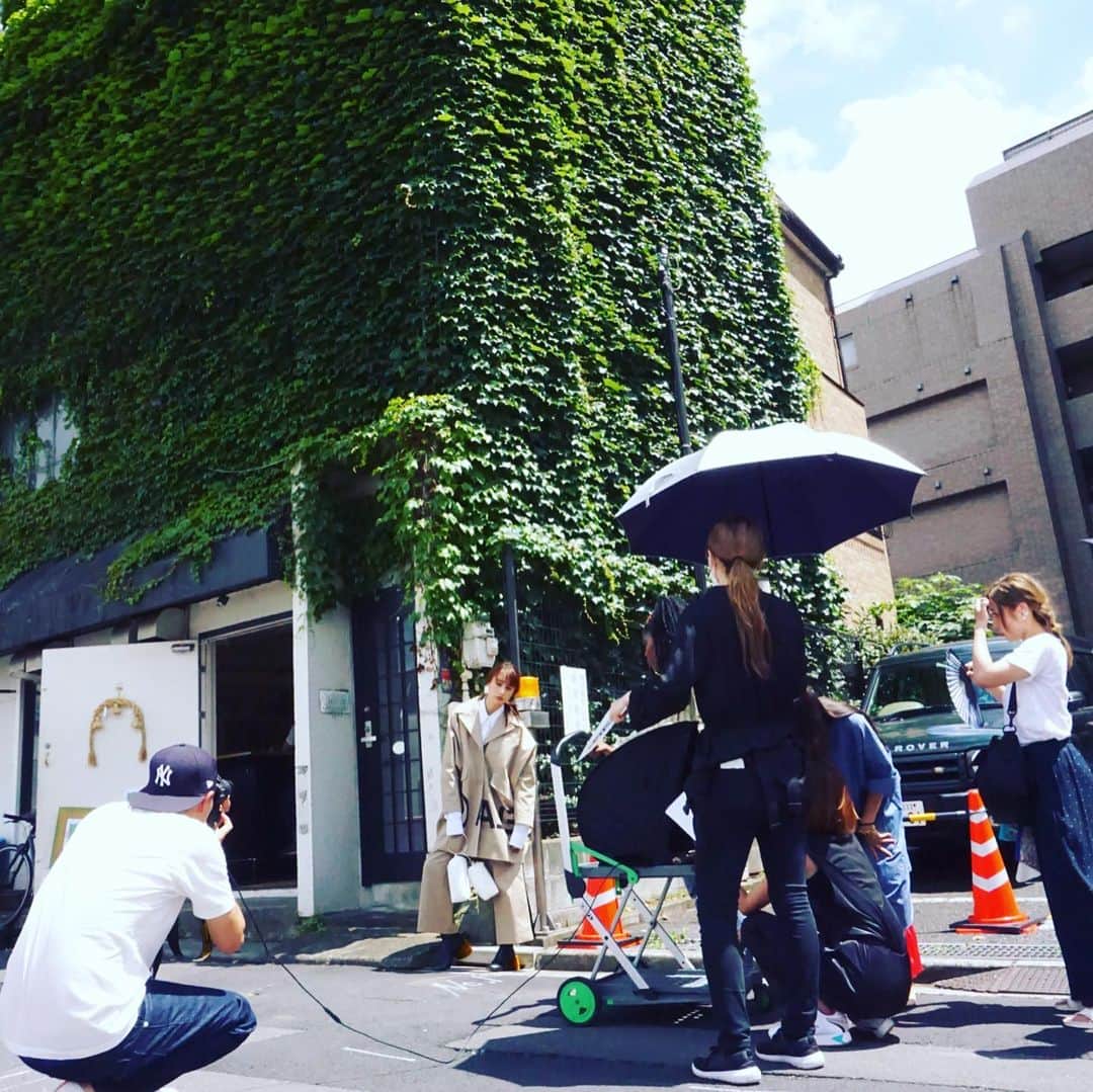 山本美月（スタッフ）さんのインスタグラム写真 - (山本美月（スタッフ）Instagram)「GINGER10月号発売中です！  オフショット。  #GINGER #山本美月 #山本美月スタッフ」8月26日 20時10分 - mizuki_staff