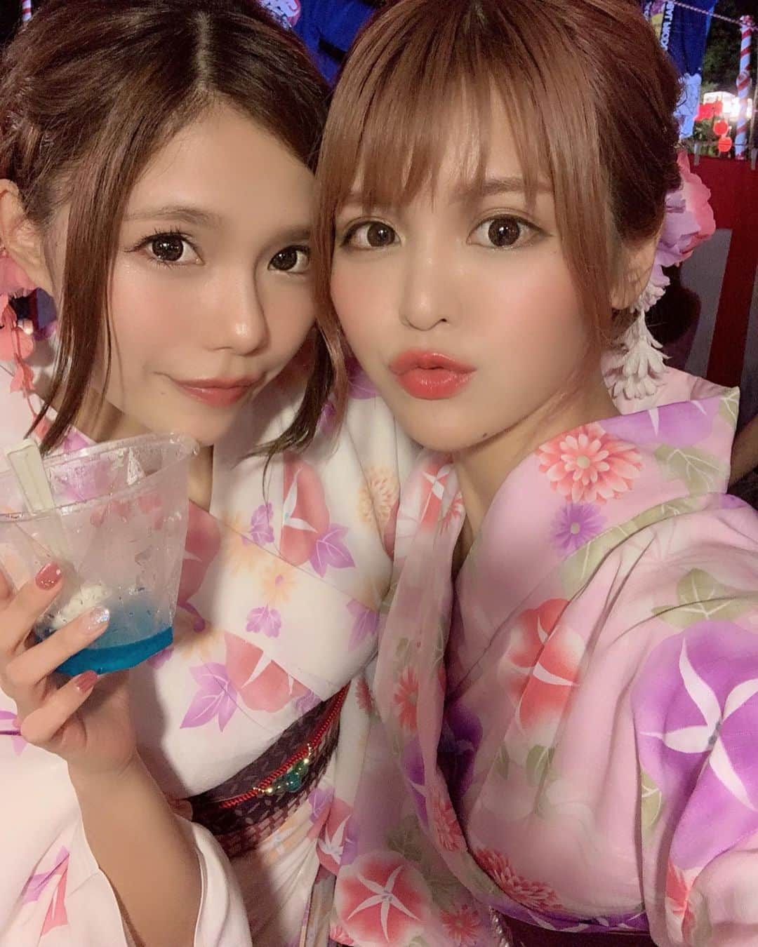 ななぴさんのインスタグラム写真 - (ななぴInstagram)「だいすーっき！！ 💓﻿ ﻿ 今年はおしりすちゃんと﻿ プールもお祭りも行けて﻿ はぴはぴです…🍉﻿ ﻿ ﻿ 夏終わらないでええええええ﻿ ﻿ ﻿ ﻿ #お祭り #浴衣 #浴衣女子 #夏祭り #夏 #浴衣ヘア #浴衣ヘアアレンジ #ピンク #お揃い #浴衣コーデ」8月26日 21時09分 - __nanapgram__