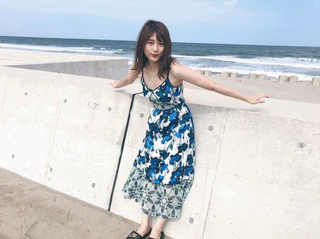 石田桃香さんのインスタグラム写真 - (石田桃香Instagram)「夏の終わりの風が海にも吹いてました。 今日は「フォトテクニックデジタル」の撮影で茨城県へ。お楽しみに📸 #フォトテクニックデジタル」8月26日 21時07分 - isd_momoka