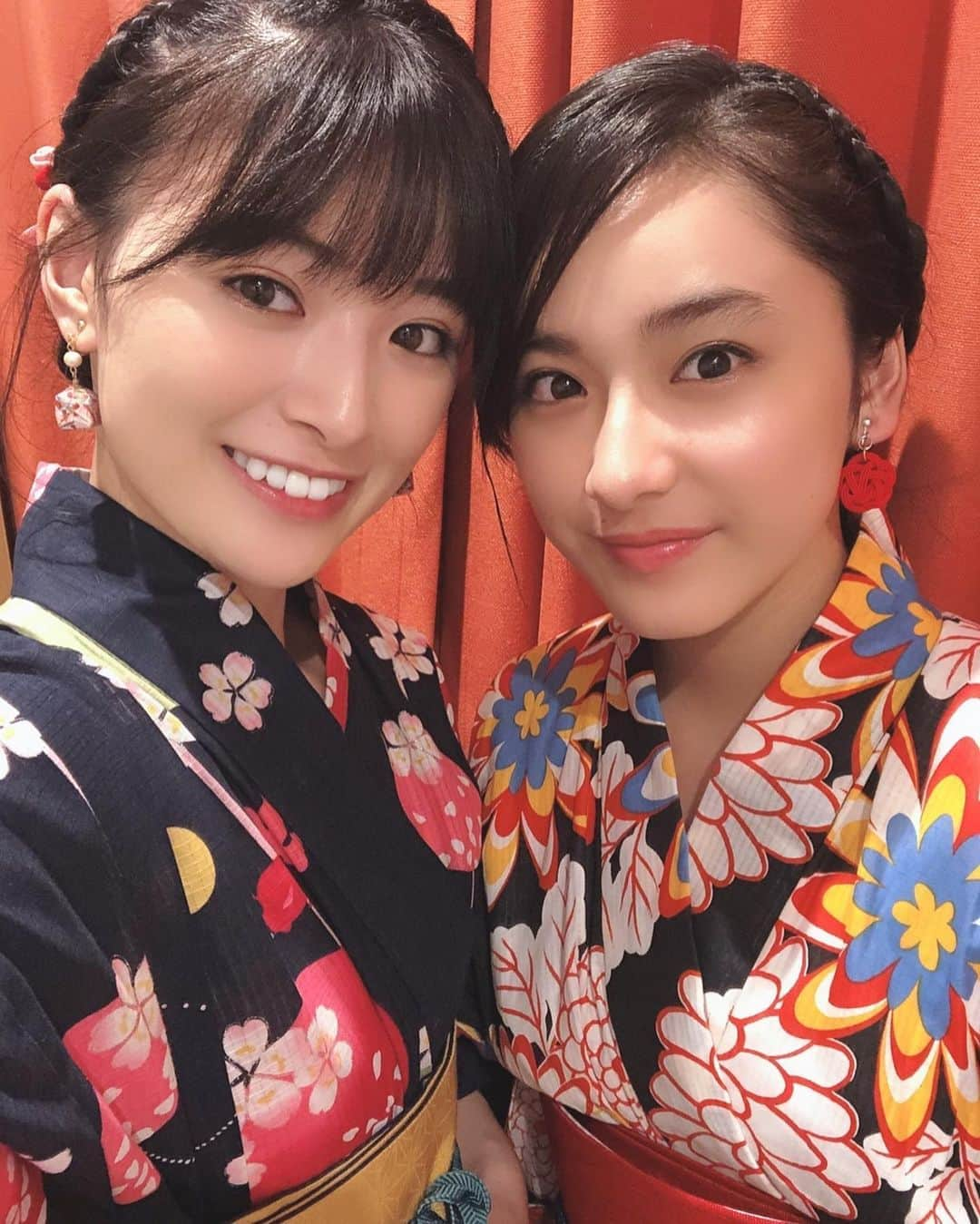 優希美青さんのインスタグラム写真 - (優希美青Instagram)「昨日は平祐奈ちゃんとお祭りに行ってきました！ . 浴衣を着せてくれて髪の毛もアレンジしてくれて嬉しかったです😊 . 大好きな人と行くお祭りは楽しいですね💕 . またゆうなとおデート行きたいなぁ！！」8月26日 21時53分 - mio_yuki