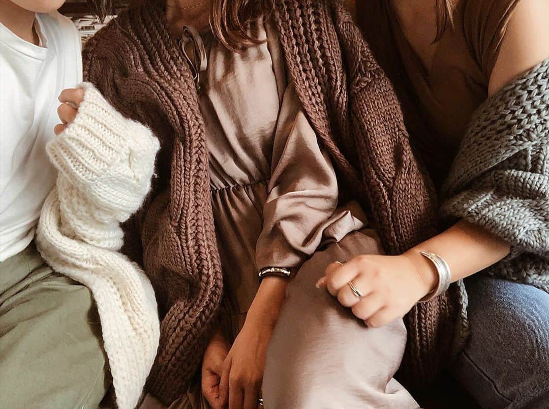 美生のインスタグラム：「@donobanweb 2019aw﻿ ﻿ 9月にはかわいいニットも続々と入荷予定~♡﻿ ﻿ あれやこれや狙ってます👀💓﻿ ﻿ 早く涼しくなって欲しいな♡﻿」