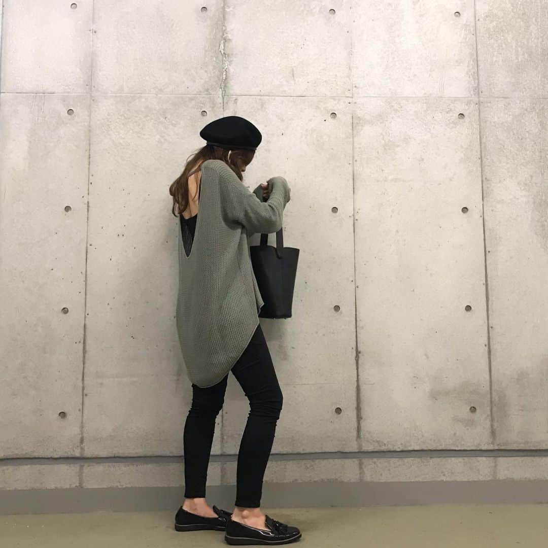 のインスタグラム：「仮免、合格しました🥺♡ 社会不適合者すぎて、いーーーっぱい勉強した笑 毎日毎日車校に通う日々。 本免許も無事ストレートでとれますように！！！👏👏👏👏👏 #車校コーデ」