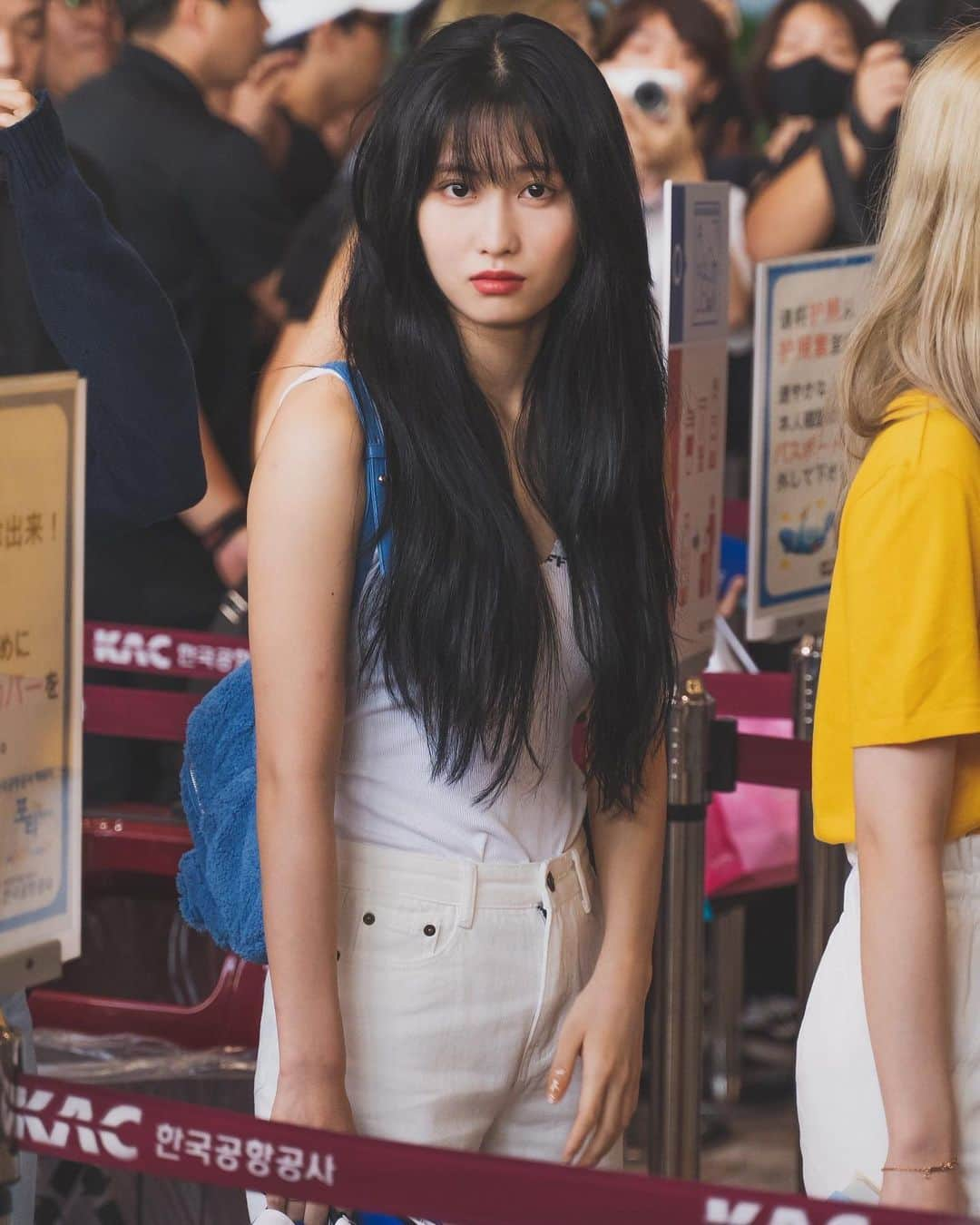 モモさんのインスタグラム写真 - (モモInstagram)「♡ [Fantaken] 190825 - Gimpo Airport heading to Japan -  #MOMO #트와이스 #모모 #平井もも #もも #TWICE © terpsichore」8月26日 22時48分 - momojype