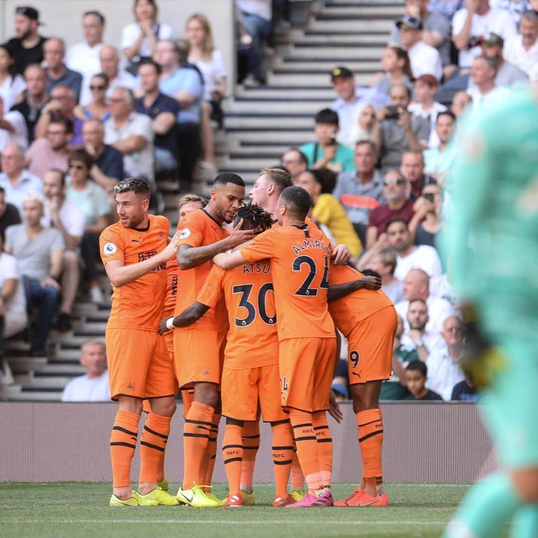 ポール・ダメットさんのインスタグラム写真 - (ポール・ダメットInstagram)「What a win that was yesterday @nufc ❤️」8月26日 23時05分 - pauldummett