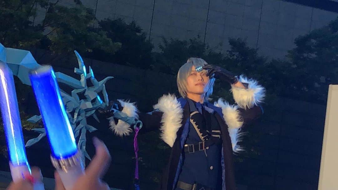 一色華月のインスタグラム：「お元気ですか？ 私は元気です。  久々にインスタ動かしますね とりあえず近状報告します  最近はアダム=ユーリエフの公式コスプレイヤーとして活動中です …以上。  #コンパス #コンパスコスプレ」