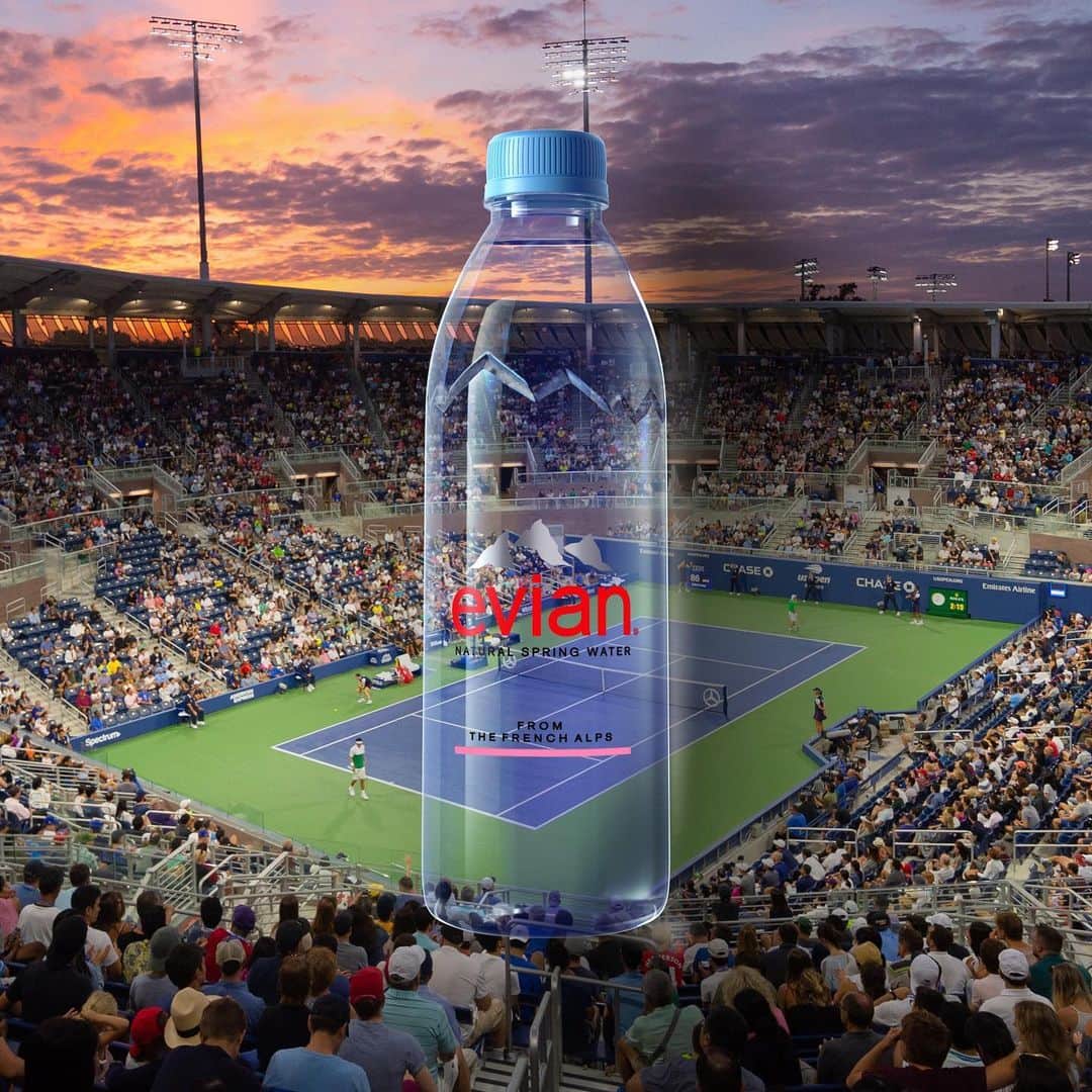 evianさんのインスタグラム写真 - (evianInstagram)「Excited for the first day of the 2019 US Open! Hydrating @usopen tennis on and off the court for over 30 years」8月26日 23時36分 - evianwater