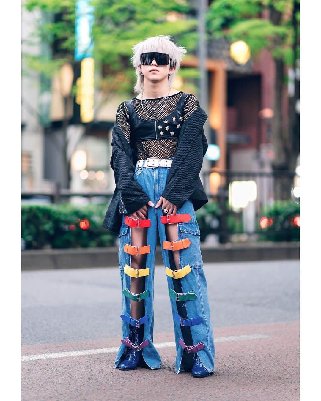 Harajuku Japanさんのインスタグラム写真 - (Harajuku JapanInstagram)「19-year-old Japanese fashion student Zaki (@17_pwo) on the street in Harajuku. He’s wearing handmade cutout jeans with rainbow belts, a studded leather crop top over a fishnet top, Kawi Jamele accessories, and Bershka boots.」8月27日 0時59分 - tokyofashion
