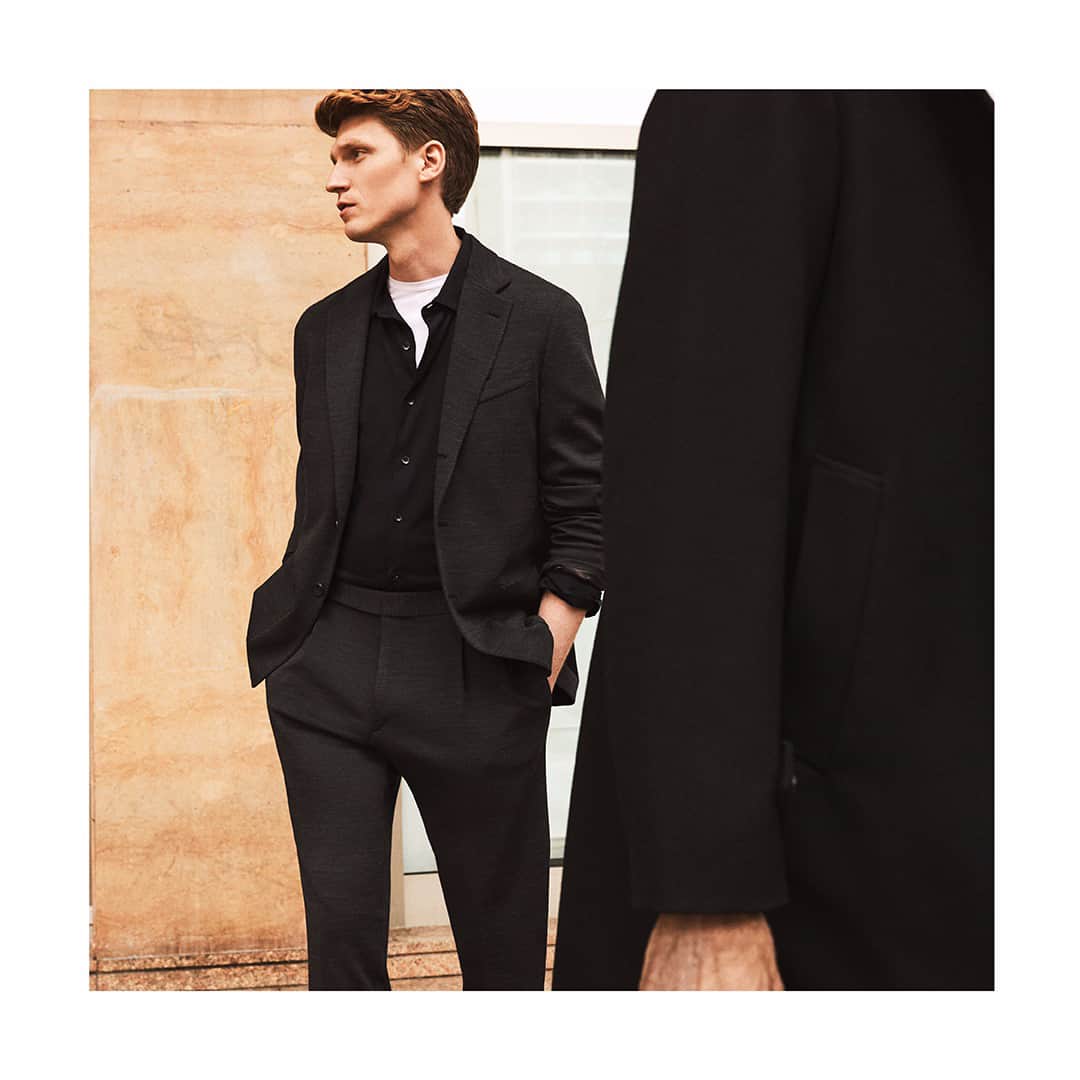 のインスタグラム：「Laid-back in monochrome.  #CarusoMenswear #TrulySartorial」