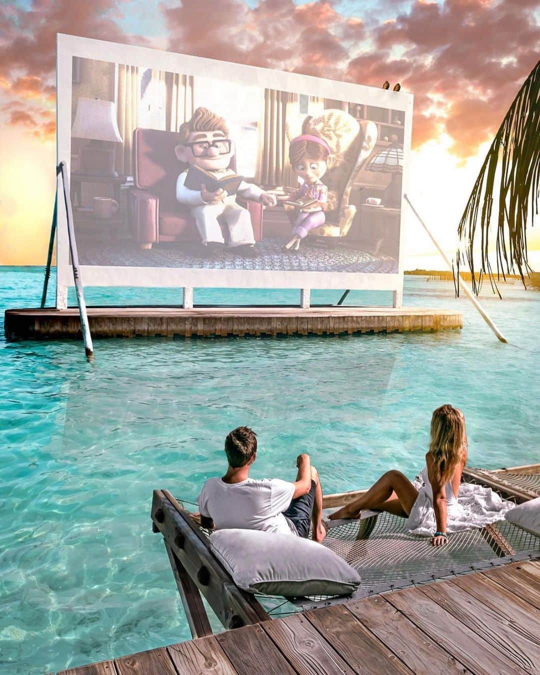 bestvacationsさんのインスタグラム写真 - (bestvacationsInstagram)「Tag who you’d watch with! Magical movie setting in the Maldives! By @alifeiimagined #BestVacations」8月27日 1時50分 - bestvacations