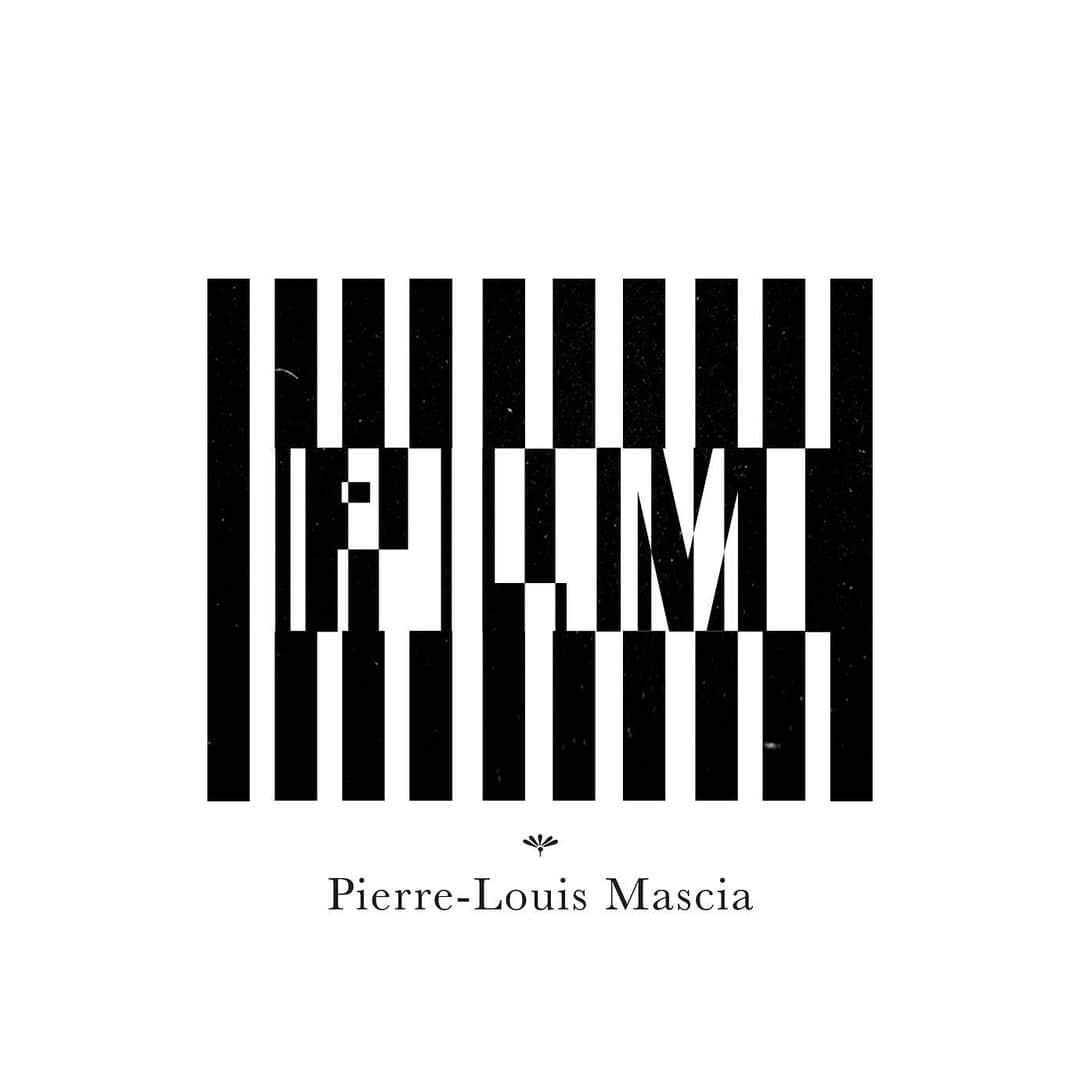 Pierre-Louis Masciaさんのインスタグラム写真 - (Pierre-Louis MasciaInstagram)「Manifeste / Our graphic studio works on our logotypes... Thinking them as a print, all the styles mixing, from Baroque to a minimal design. Creation is diversity. #LOGO2 . #plm #pierrelouismascia #unpredictableclassic」8月27日 2時00分 - pierrelouismascia