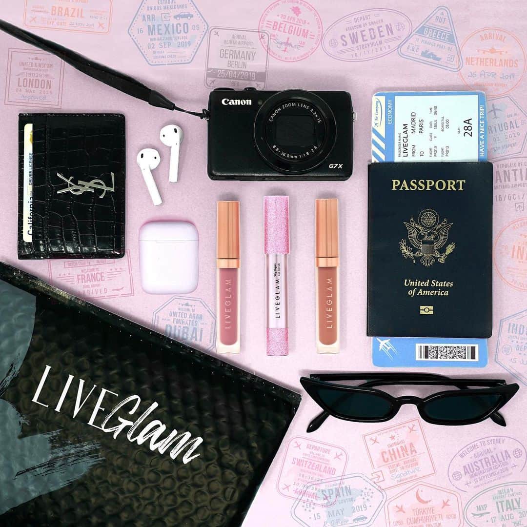 LiveGlamさんのインスタグラム写真 - (LiveGlamInstagram)「We’re catching flights AND feelings for our #LiveGlam September 2019 KissMe collection ✈️ Which KissMe product are you most excited to try? 💋 #LiveGlamFam」8月27日 2時01分 - liveglam
