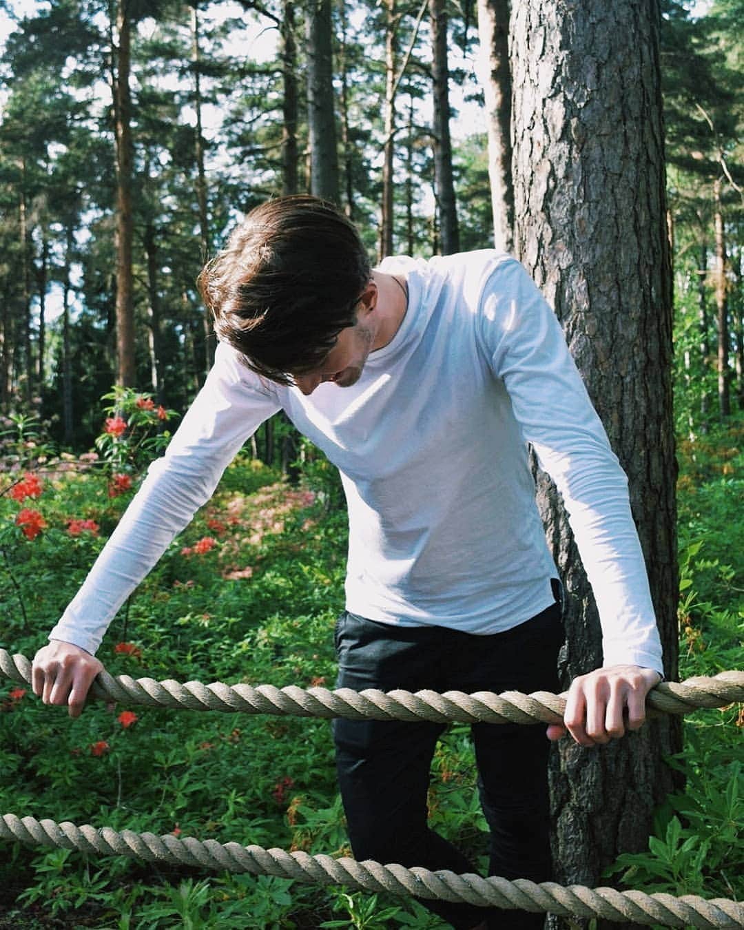 Jussiville JV Partanenのインスタグラム：「Mondays, am I right 😅 ~~ #stillalive #icedance #figureskating #training #sports #survival #athlete #mondays #iwillsurvive #helsinki #finland #garfield #fit #asos #clothing #fashion」