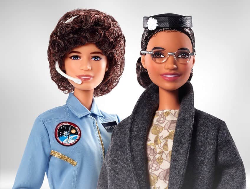 バービーさんのインスタグラム写真 - (バービーInstagram)「Taking risks. Changing rules. Paving the way for generations. ⁣ ⁣ The #Barbie Inspiring Women Series pays tribute to incredible heroines of their time. This year, we’re adding two courageous women – Civil Rights activist, Rosa Parks, and the first American woman to fly in space, Sally Ride. #MoreRoleModels  Both dolls are available for pre-order now on Barbie.com, or find the Barbie Sally Ride doll exclusively at @target, and the Barbie Rosa Parks doll exclusively at @walmart.」8月27日 3時01分 - barbie