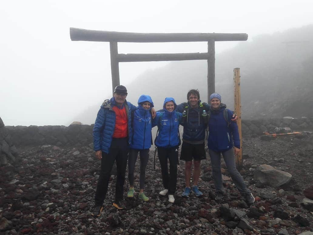 シャーロット・デュリフさんのインスタグラム写真 - (シャーロット・デュリフInstagram)「🗻 Mount Fuji  Finally got to hike to the top of this iconic Japanese volcano this month after a try in 2012 with the French Team (but there was too much ice and we had zero equipment), and a try earlier this winter with my family (but we couldn't even go through the guarded starting gate)! Thank you to this sweet team of frenchies for the opportunity and good times ascending! We went by the longest trail, Gotemba, to avoid the crowd (it was worth it!) so it took us about 8h round trip! The bottom and summit were in a cloud (bummer for the view 😆) but we had beautiful couple hours in the sun in the middle.  @petzl_official @eb_climbing @volxholds @luxov_connect @mountainhardwear」8月27日 3時30分 - chadurif