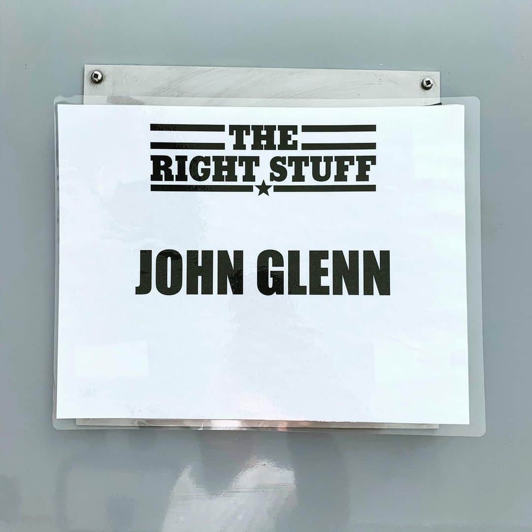 パトリック・J・アダムスのインスタグラム：「“We are more fulfilled when we are involved in something bigger than ourselves.” - JG」