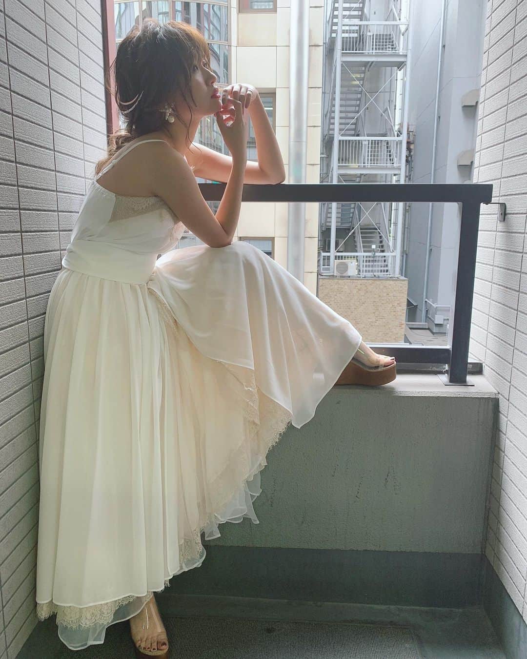 いっちゃん/嶋津 いつみのインスタグラム：「. . 9月後半から11月にかけて 色んなことが高速で進んで行く予定🏃‍♂️💨 . . . . . のんびりしてられへんから 楽しみながら お仕事も盛り盛りがんばる😚🌈💪🏻‼︎ . . . . . . #関西  #関西サロモ  #サロンモデル #サロモ #いっちゃん  #フリーモデル #関西モデル  #あざといっちゃん #かわいっちゃん #いっちゃんコーデ #ブライダルモデル #アレンジモデル #ヘアカラー  #ヘアアレンジ #ootd #撮影依頼受付中 . . . . . . .  8月9月のお仕事依頼受付中です🧚🏻‍♀️💜」