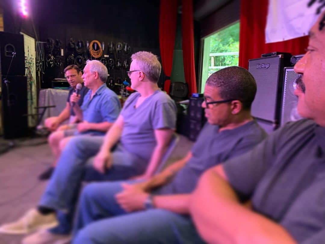 ヴィクター・ウッテンのインスタグラム：「Fodera Camp - on stage with James Genus, Oteil Burbridge, Mike Pope, Vinnie Fodera, and Joey Lauricella Right Now! Only at Wooten Woods www.vixcamps.com #vixcamps」