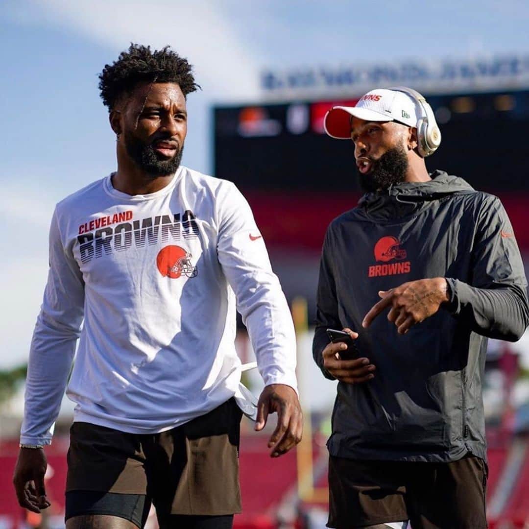オデル・ベックハン・ジュニアのインスタグラム：「What y’all think we was sayin here ? 😭😭 Best caption wins something... @juice_landry」