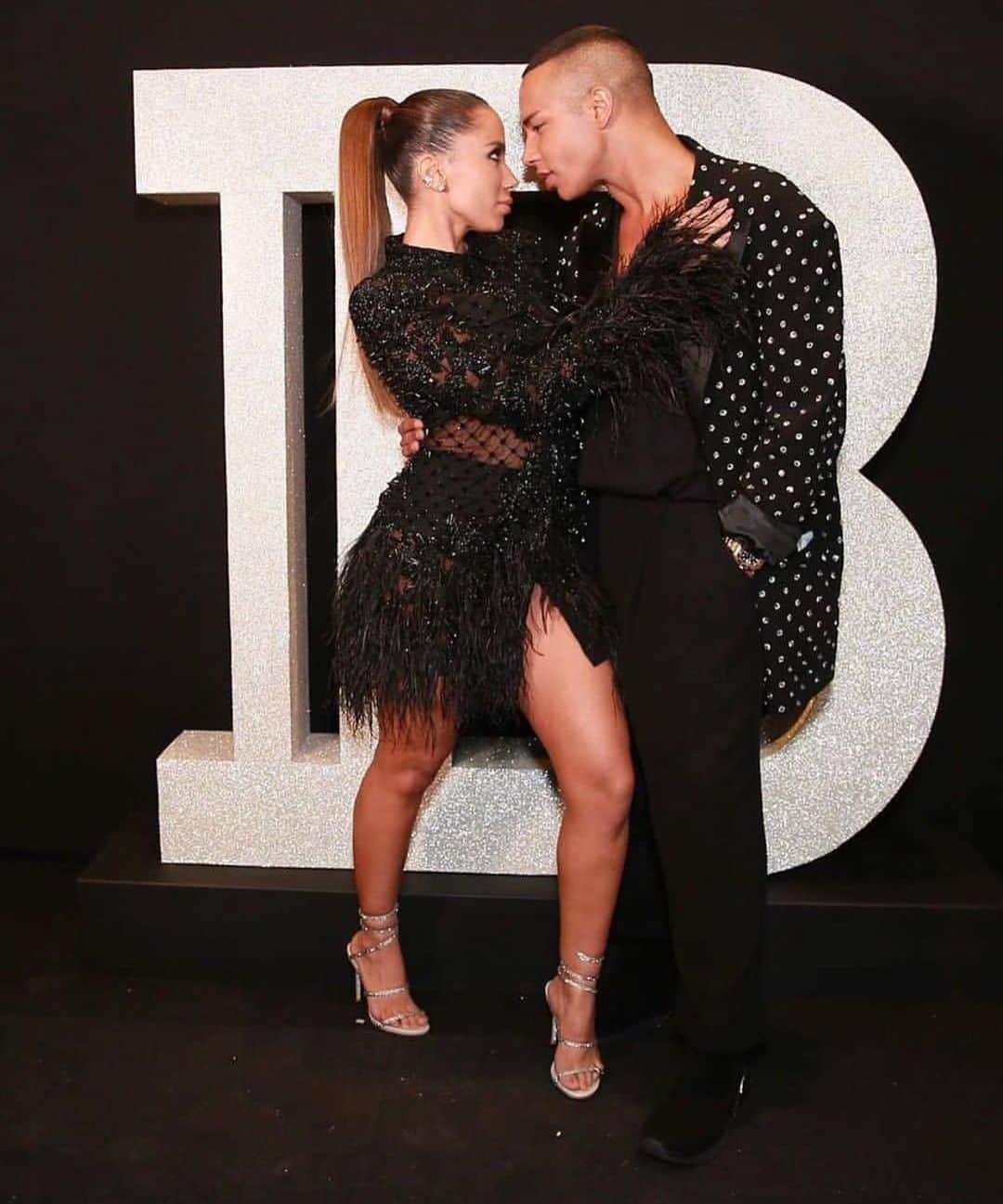euanittaさんのインスタグラム写真 - (euanittaInstagram)「My night with him. 😍 @olivier_rousteing . Hosting the @balmain party in Brazil... cuz party is something I know how to do 😎」8月27日 14時47分 - anitta