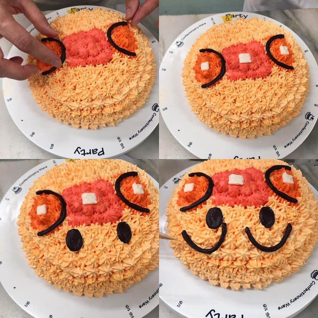 畑喜子さんのインスタグラム写真 - (畑喜子Instagram)「オーダーのケーキです！！ 上手に出来ました！！ 4980円(税抜き) お客さんの要望にお答えします♪♪ #カフェマリーイヴォンヌ  #マリーイヴォンヌ #五井 #千葉 #内房線 #バイト先」8月27日 14時41分 - carnelian_hata