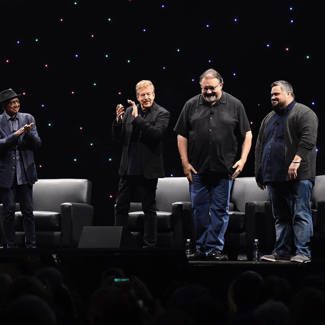 ジョン・ステイモスさんのインスタグラム写真 - (ジョン・ステイモスInstagram)「Wonderful time moderating @disneyd23 panel with the lovely @caitlinskybound Legends #floydnormanananimatedlife @_paul_briggs_ #TonyBaxter #DonHahn. And special thanks to @onefancyhobo」8月27日 11時35分 - johnstamos