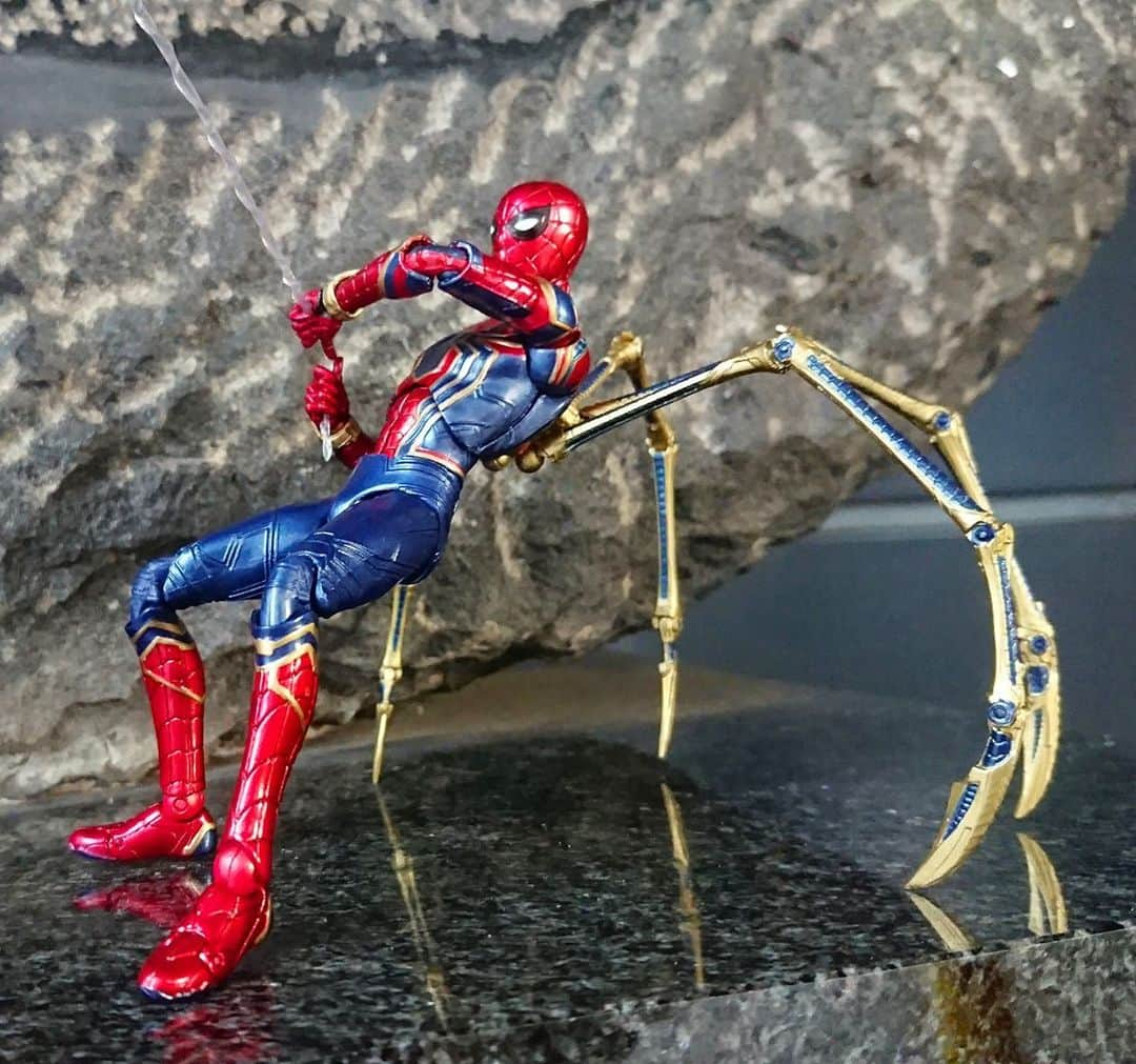 MEDICOM TOYさんのインスタグラム写真 - (MEDICOM TOYInstagram)「🕷🕸🔥 © 2019 MARVEL  #spiderman #ironspider #marvel #avengers #infinitywar #medicomtoy #mafex #スパイダーマン #アイアンスパイダー #マーベル #アベンジャーズ #メディコムトイ #マフェックス」8月27日 12時10分 - medicom_toy