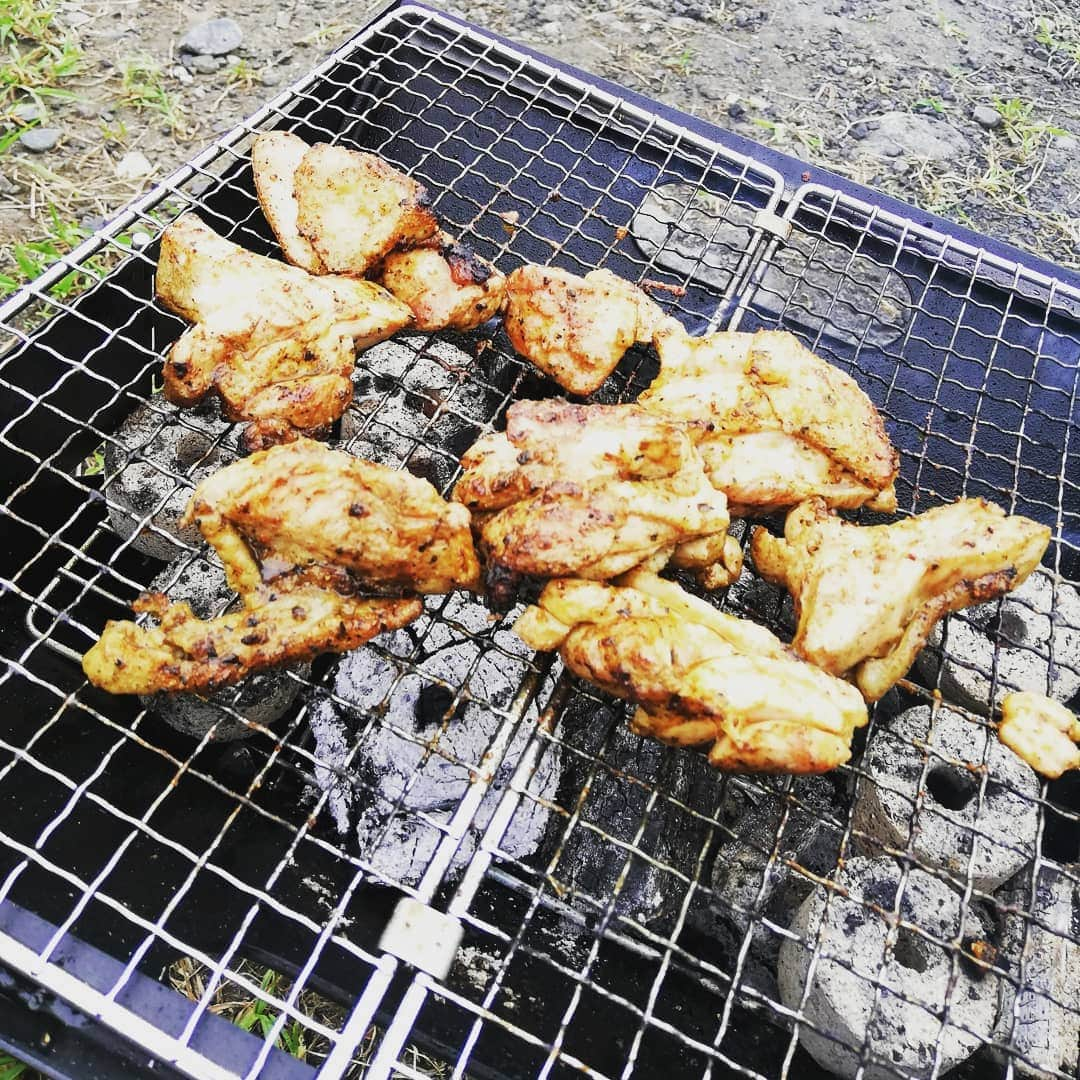 小川祐生さんのインスタグラム写真 - (小川祐生Instagram)「可愛い友達後輩に誕生日プレゼントでHARDCCのキルラキルTシャツ貰ってキャンプで即着用。 抜群すぎる！まじ愛！！ 人衣一体！！！ #アニTキャンプ #アニメTシャツ #hardcc #キルラキル #オートキャンプ #不自由を楽しむ #食べ過ぎたよ #おやすみなさい」8月27日 23時56分 - ogawa_awa