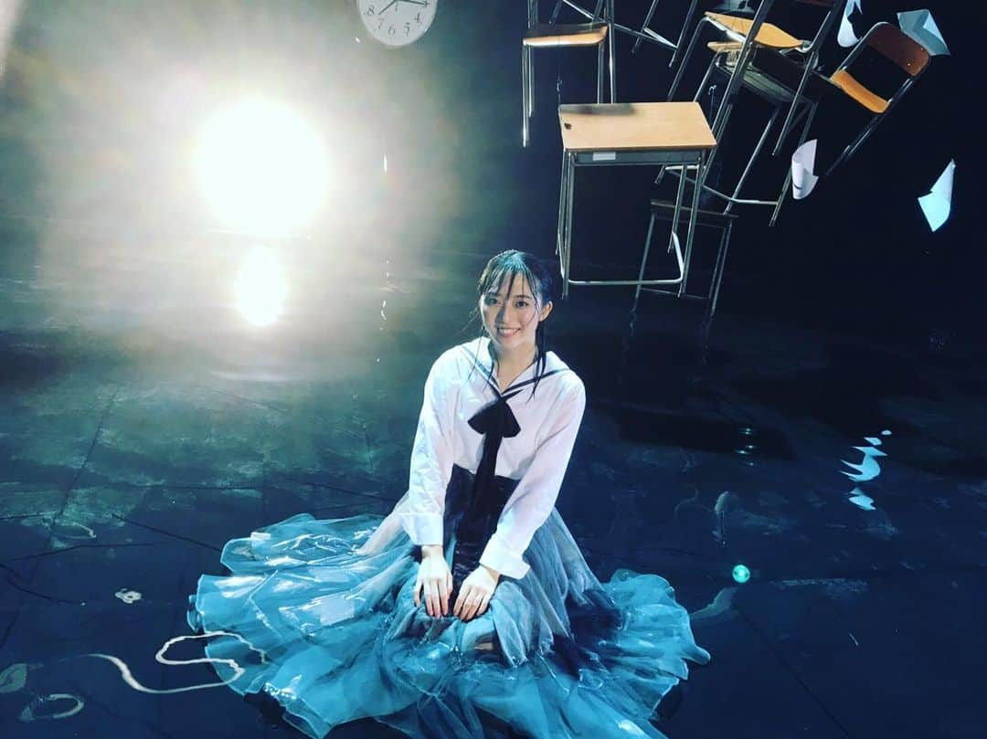 STU48さんのインスタグラム写真 - (STU48Instagram)「🌙 AKB48 56th Single 「サステナブル」 Type Cのカップリング曲の、 「モニカ、夜明けだ」には… STU48から、みちゅ・ひなちゃんが、参加しています。 🌙 かなりカッコイイ曲になっていて、クールな表情の２人を見ることができるので、ぜひミュージックビデオをチェックしてみてください！ 🌙 #AKB48 #サステナブル #9月18日 #発売 #モニカ夜明けだ #48グループNEXT12 #STU48 #今村美月 #MitsukiImamura #みちゅ」8月27日 22時26分 - stu48.official