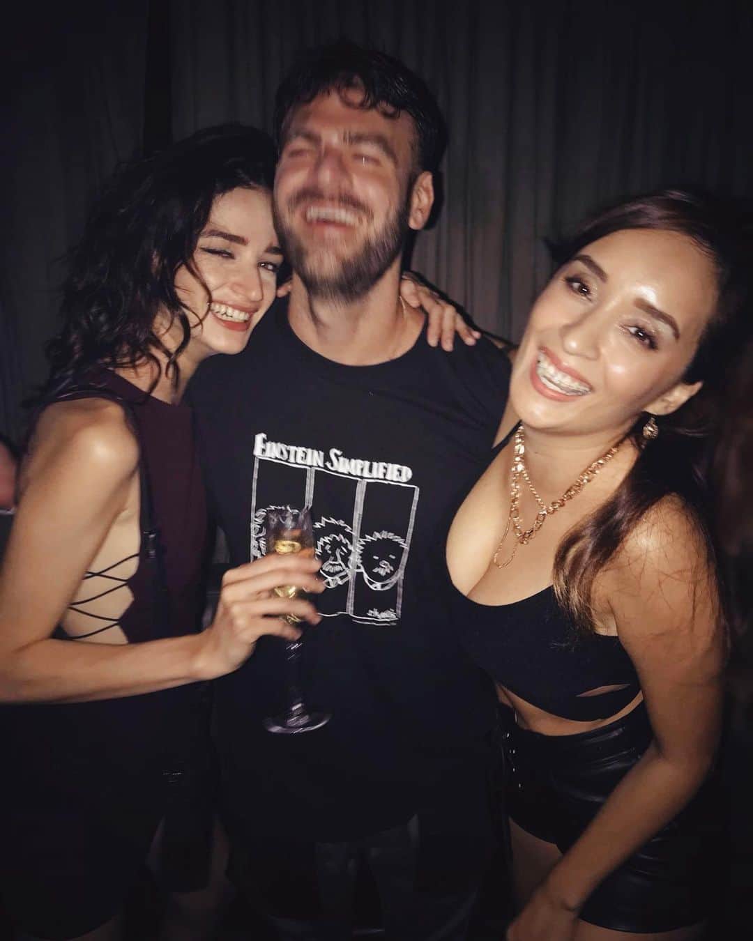 Jade Furutaのインスタグラム：「⚡️ALEX⚡️ @thechainsmokers この写真マジ好き💕 #楽しかった #roppongi . . . . . . . . . . . . . . . . . . . . . . . . . . . #thechainsmokers #観光インフルエンサー #インフルエンサー #インスタグラマー #lostinjapan #ilovejapan #visitjapan #ultrajapan #インスタグラマーズジャパン #東京クラブ #ブラジル人モデル #igersjp」