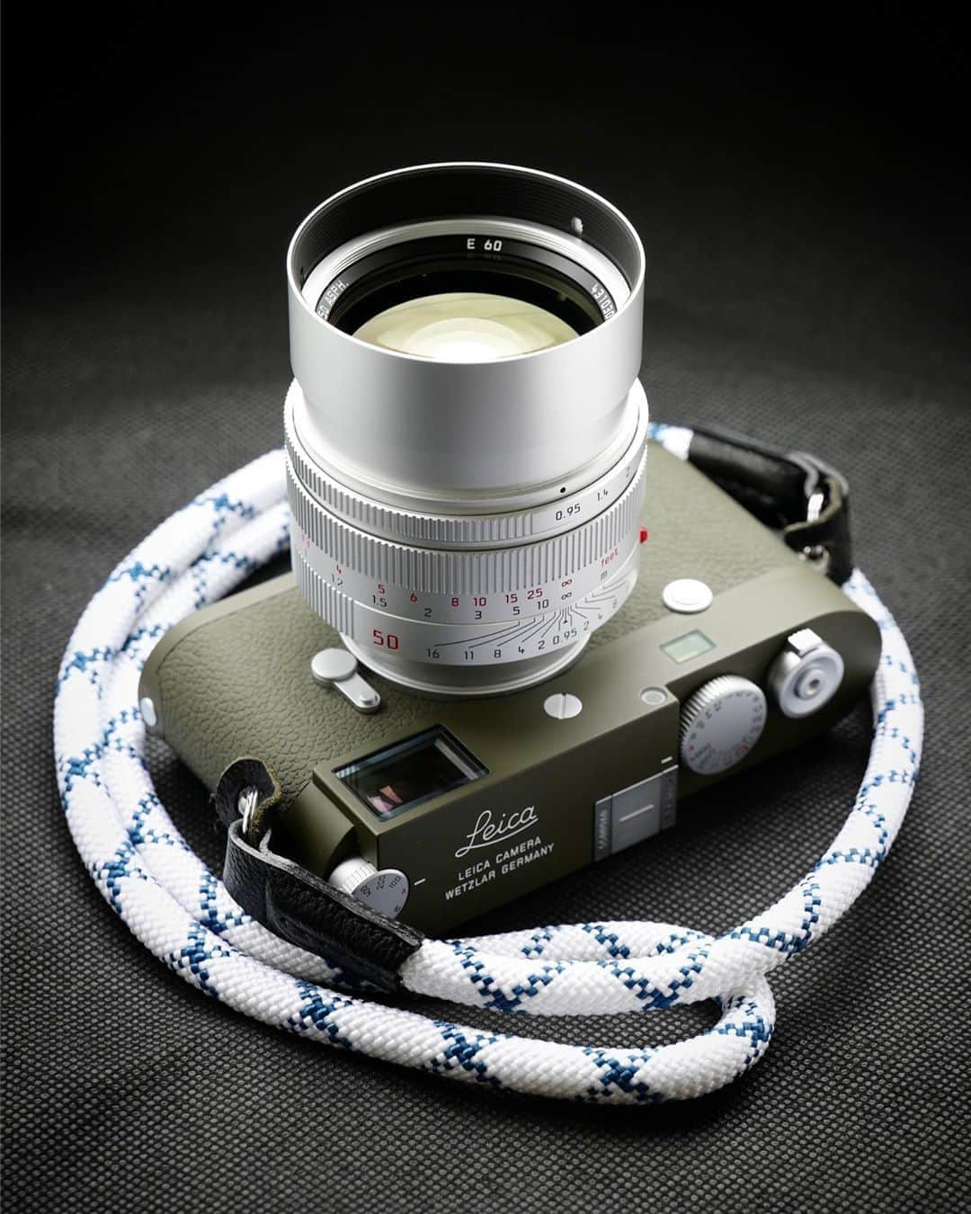 ライカさんのインスタグラム写真 - (ライカInstagram)「As camera/lens pairings go the Leica M10-P Safari and Noctilux-M 1:0.95/50 ASPH. make quite the happy couple. Discover the Leica M10 and the complete range of Leica M lenses for yourself via the bio link!  Photo: @katsuron1014  #🔴📷 #LeicaM #LeicaM10 #noctilux #leica #leicacamera #leicaphotography #leicaphoto #leica_world #leica_club #leicasociety #leicalove #leicagram #leicaglass #travelphotography #streetphotography #leicaporn #cameraporn」8月27日 23時00分 - leica_camera