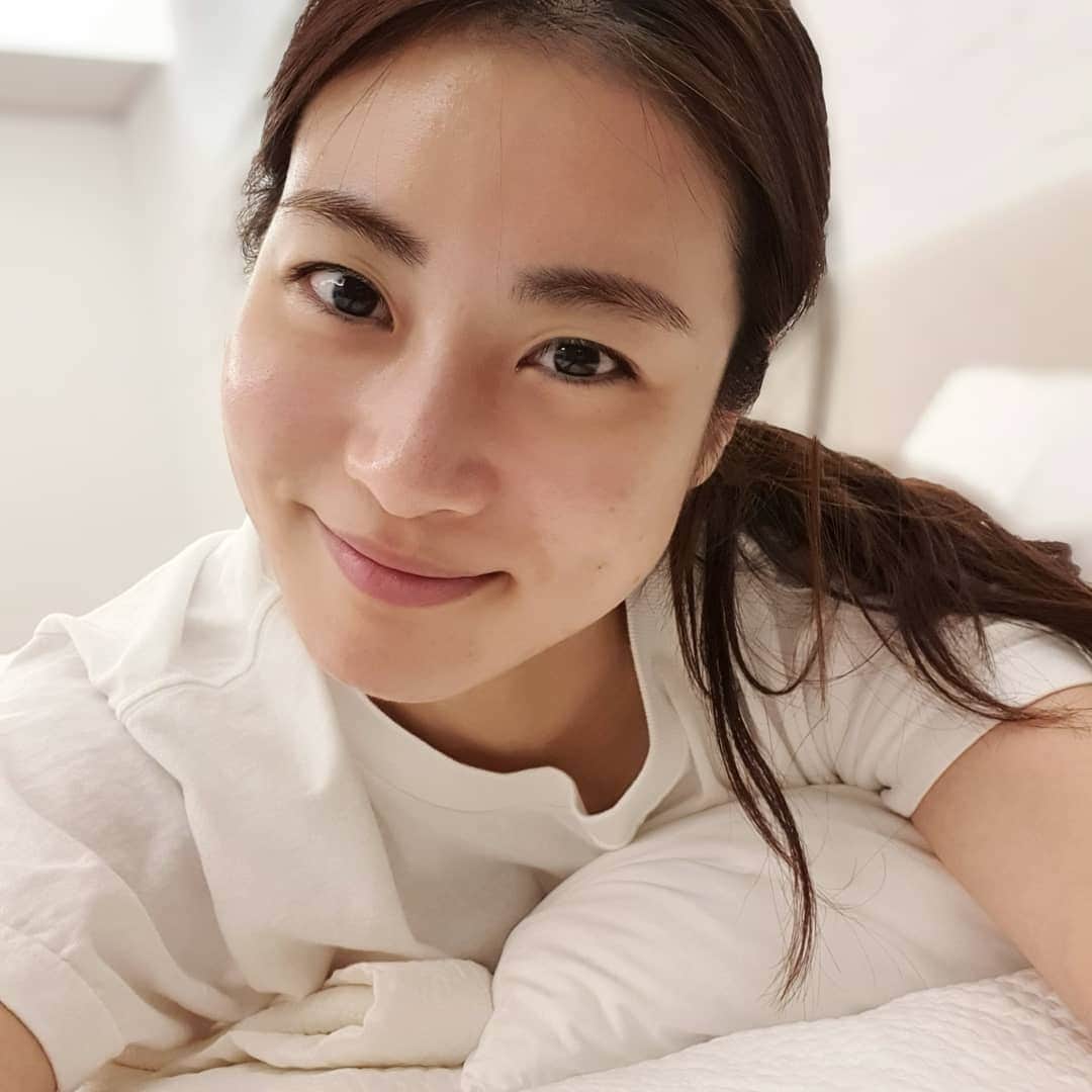 カン・ソラのインスタグラム：「#굿밤 #sweetdreams」