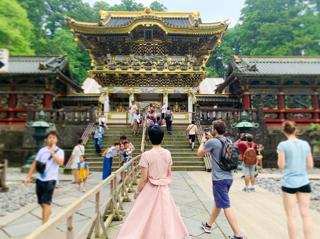 佐藤史果のインスタグラム：「⛩🐉✨ 👗💕 @chicwish.japan @chicwish  #nikkoshrinesandtemples  #日光東照宮」