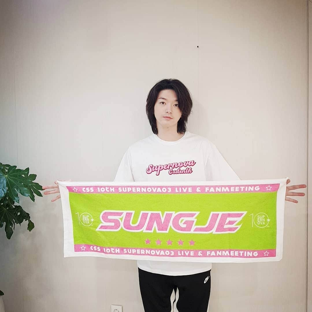 ユナクさんのインスタグラム写真 - (ユナクInstagram)「2019.9月 SUPERNOVA LIVE  Goods Collection」8月27日 15時10分 - unagi1202