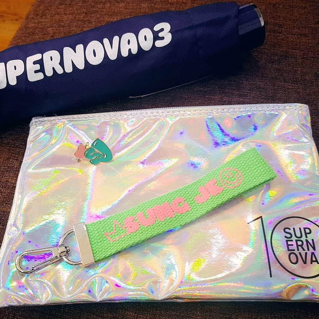 ユナクさんのインスタグラム写真 - (ユナクInstagram)「2019.9月 SUPERNOVA LIVE  Goods Collection」8月27日 15時29分 - unagi1202