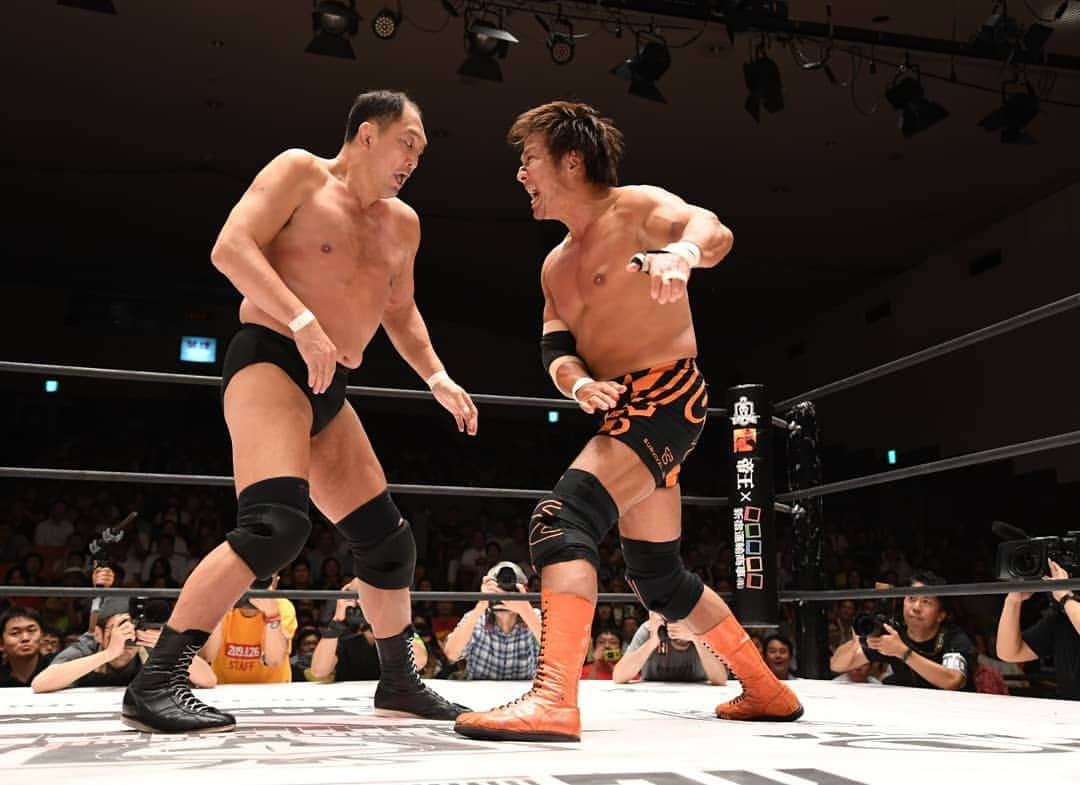 新日本プロレスさんのインスタグラム写真 - (新日本プロレスInstagram)「『TAKAYAMANIA EMPIRE 2』で永田&大谷&辻が、小島&高岩&北村と熱闘を展開！  鈴木みのるは❝盟友❞高山へメッセージ！  #takayamania #njpw」8月27日 16時12分 - njpw1972