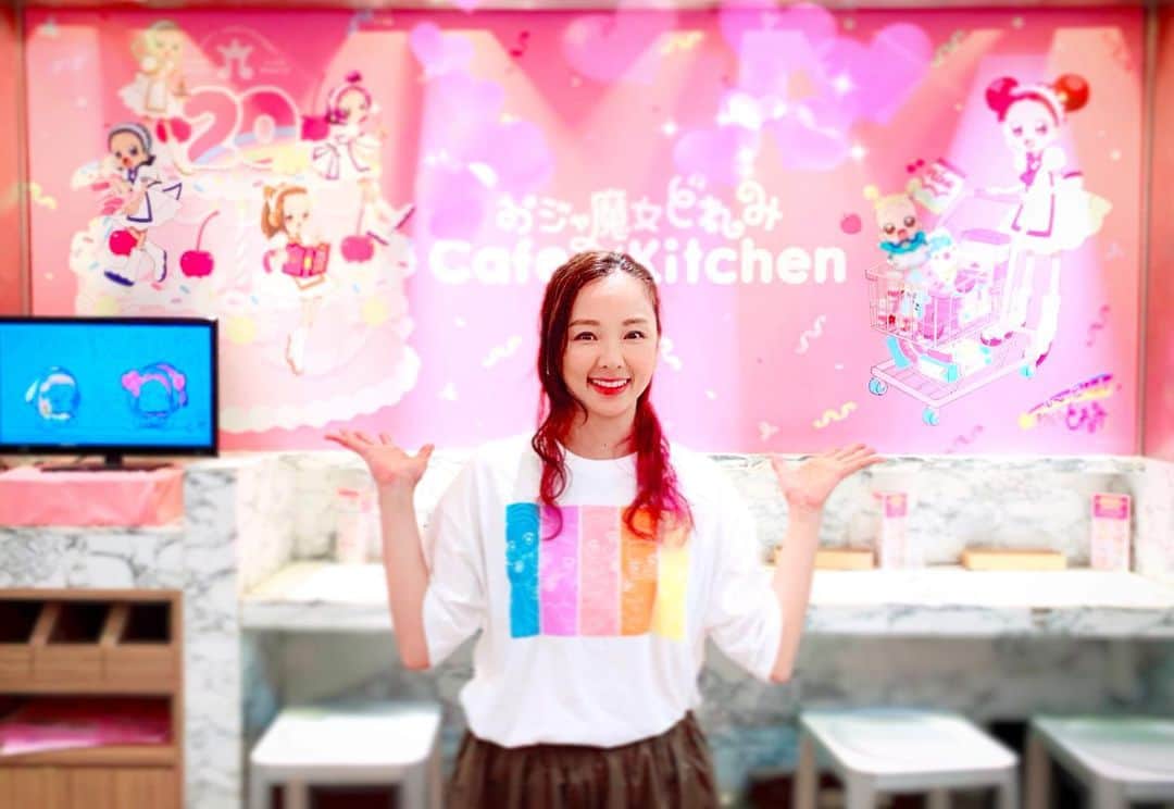 宍戸留美のインスタグラム：「#おジャ魔女どれみカフェ #声優 #コラボカフェ #doremi20th #アベイル #紫 #山咲智美」