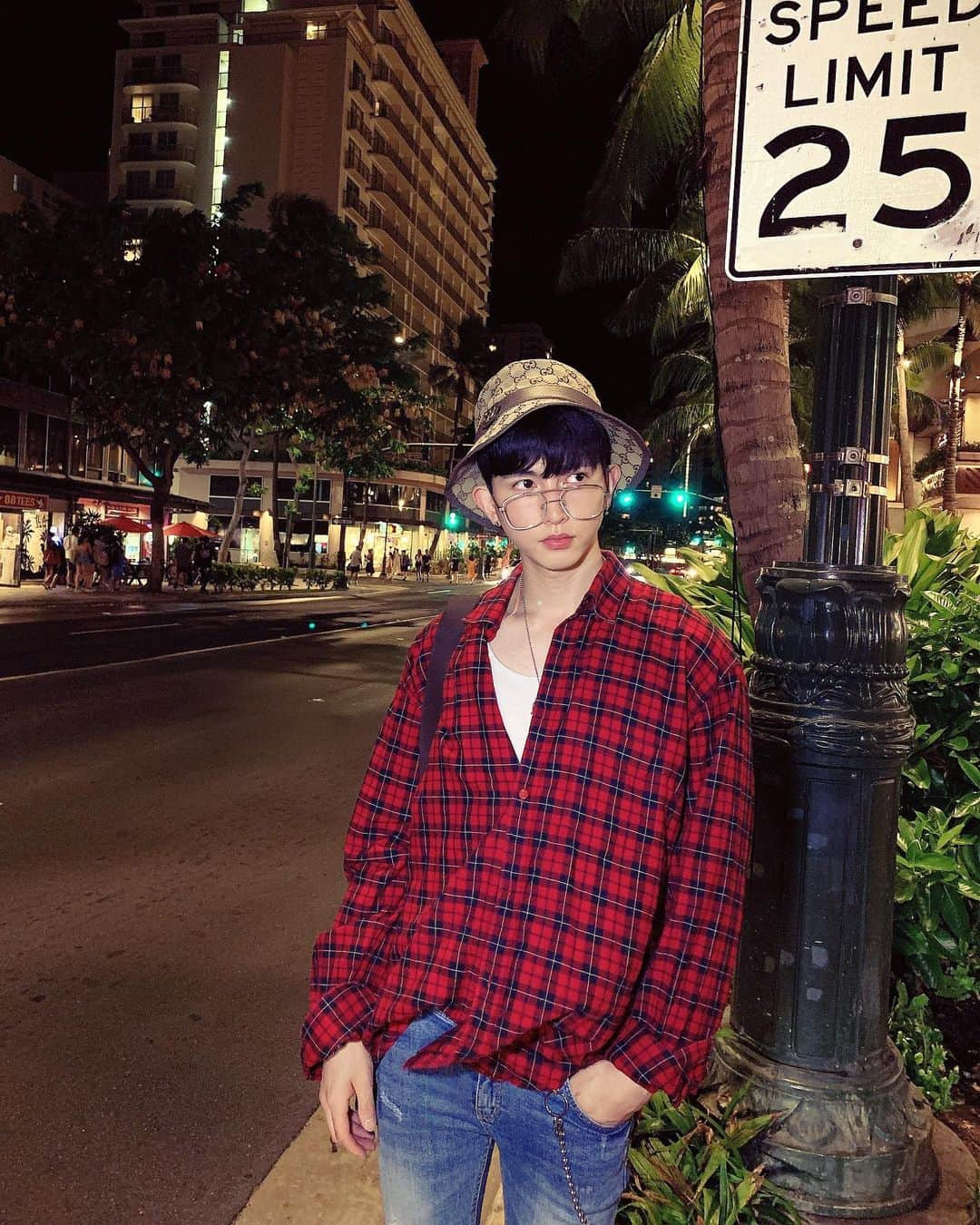 キソプさんのインスタグラム写真 - (キソプInstagram)「아름다운 밤⭐️ #Hwaii #Waikiki」8月27日 16時26分 - ki_seop91