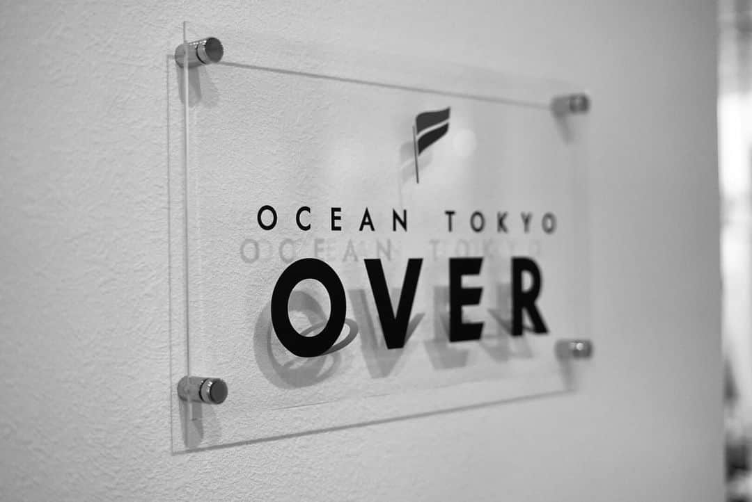 雄三 雨宮さんのインスタグラム写真 - (雄三 雨宮Instagram)「OCEAN TOKYO OVERでの 電話予約が開始になりました！ ご予約は☎️0364552337まで よろしくお願いします😋  #ご予約お待ちしてます。 #oceantokyo #oceantokyoover #メンズヘア #メンズファッション #メンズパーマ #メンズ髪型 #メンズヘアカタログ #メンズモデル #雨宮雄三#雨スタ」8月27日 16時44分 - amezooon