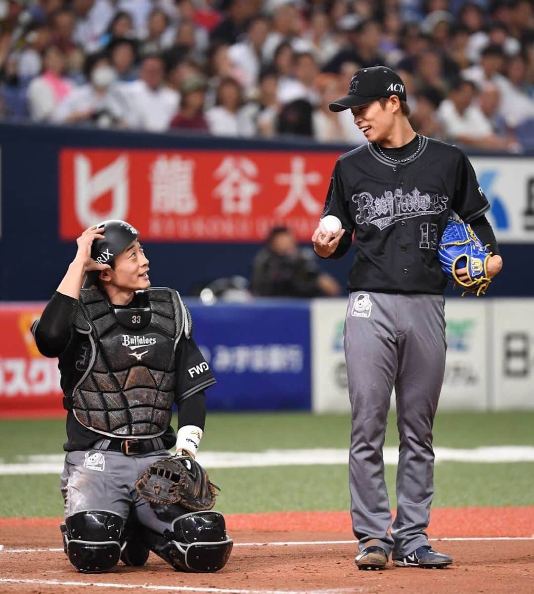 山岡泰輔さんのインスタグラム写真 - (山岡泰輔Instagram)「. . 10勝目⚾️ . 本当に今年は感謝の年です。 打ってくれて、守ってくれる野手。 しっかり抑えてくれる中継ぎ陣。 我慢して使っていただいた監督、コーチの方々。 もっと抑えて勝ってチームのみんな ファンの方に認めてもらえるように恩返ししていきます🙇🙇 . . 皆さんサポートしてください！！ 一緒に頑張りましょう👌 . . #いつもありがとう」8月27日 17時32分 - yamaokataisuke__official