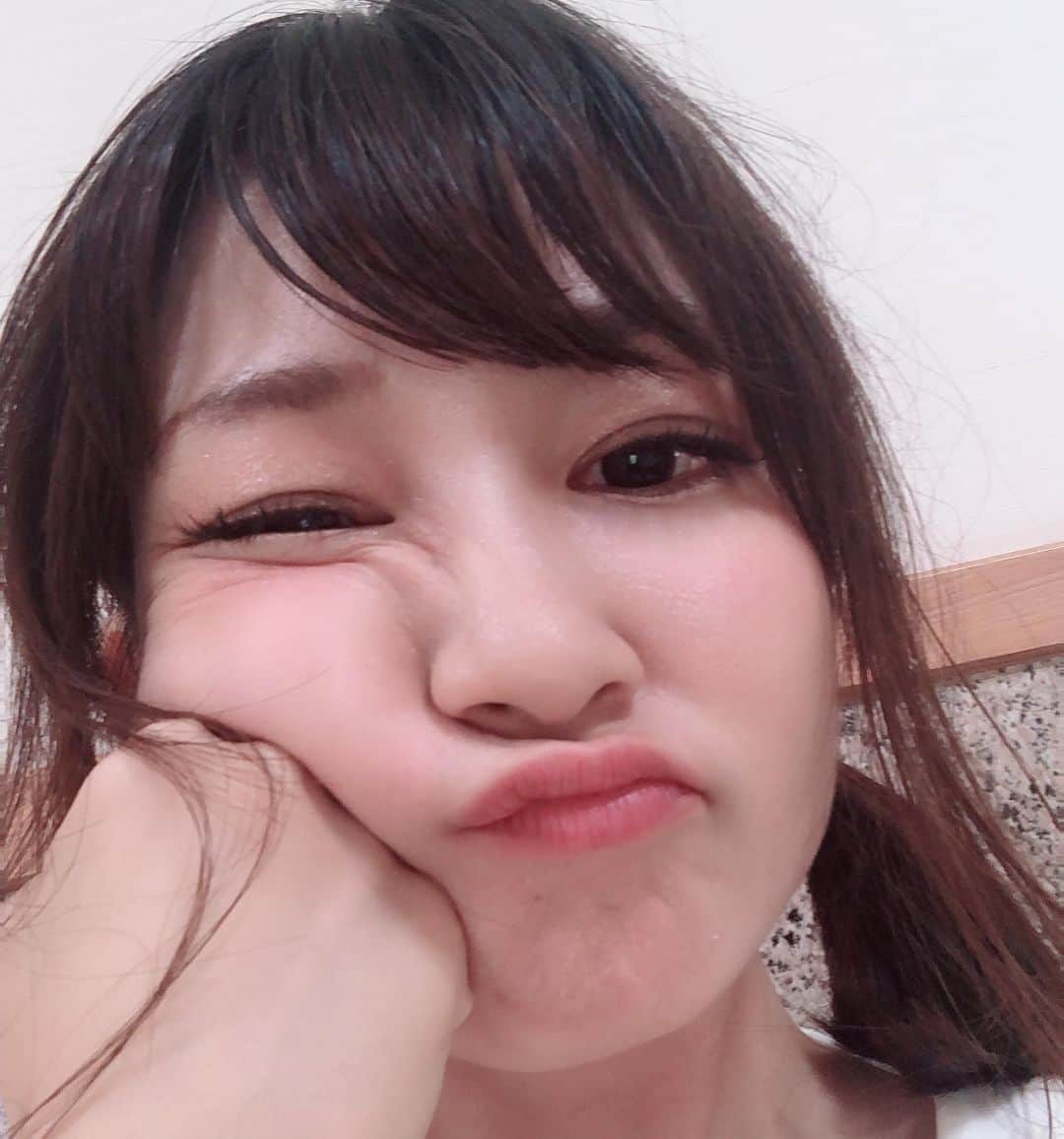 ヒラヤマンのインスタグラム：「どぅくしゅっ #ひま #飛行機来ない」