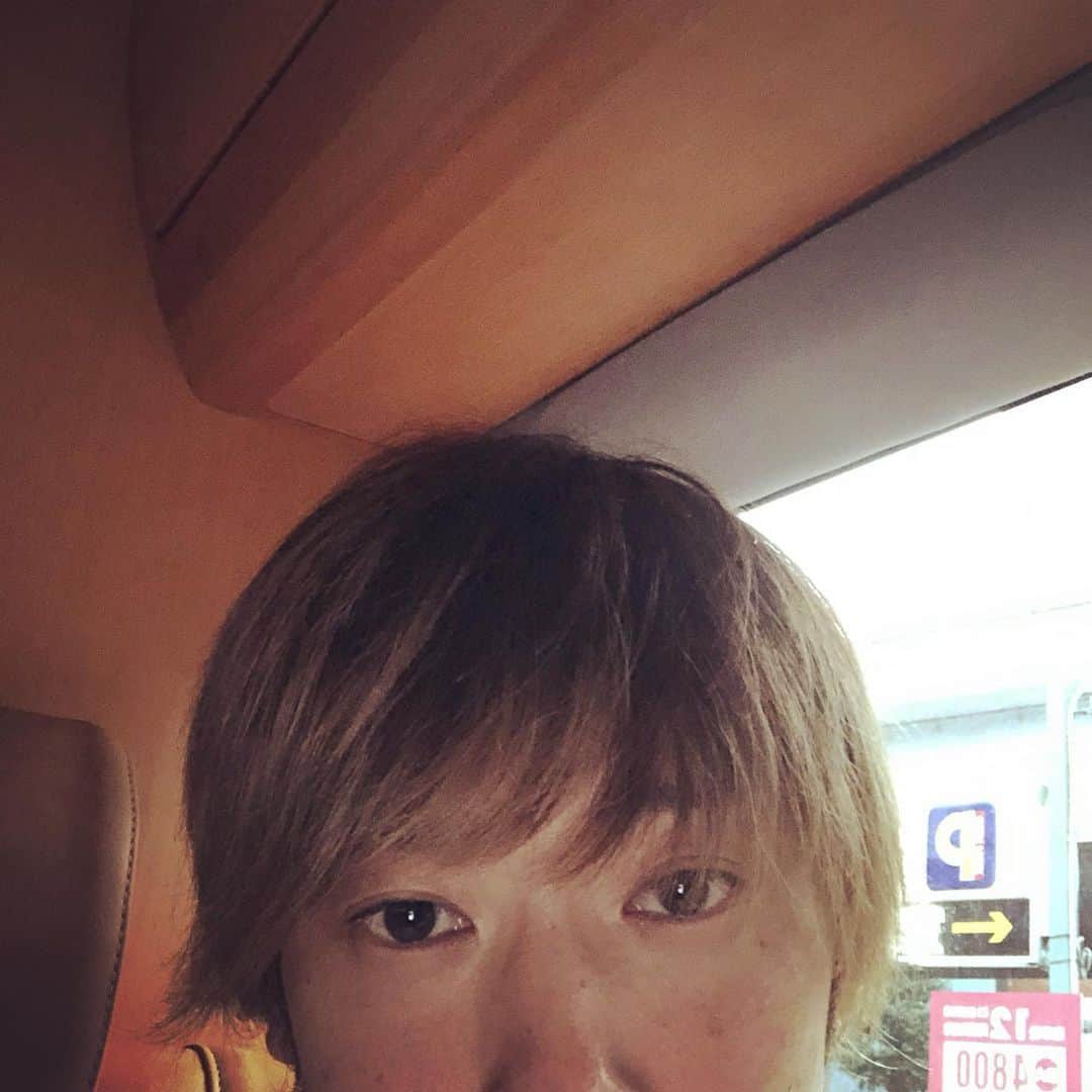 礼保さんのインスタグラム写真 - (礼保Instagram)「今から  とーーーーても めっちゃ すごい はちゃめちゃ  大切な打ち合わせ🤟」8月27日 17時50分 - leo_akanishi_official