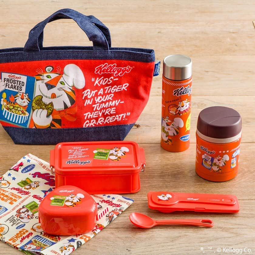 ケロッグ(Kellogg's)公式のインスタグラム：「秋の新学期や新生活に😆 212 KITCHEN STORE （ @212_kitchen_store ）に、ケロッグ オリジナルアイテム第⼆弾が登場🌟  212 KITCHEN STORE 85 店舗とオンラインストアにて期間限定販売中です✨  #212kitchenstore #kellogg #picnic #cereal #ケロッグ #トニー #ココくん #メルビン #シリアル #お弁当 #ランチ #ピクニック #朝ごはん」