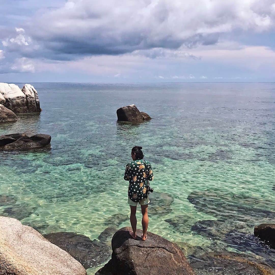 エアアジアさんのインスタグラム写真 - (エアアジアInstagram)「Seeking that second to none views on a mountain after a relatively easy hike? Sandy beaches with crystal clear water? Look no more. #Belitung, #Indonesia is definitely the next destination on your list to visit! #TravelTuesdayswithAirAsia」8月27日 18時03分 - airasiasuperapp